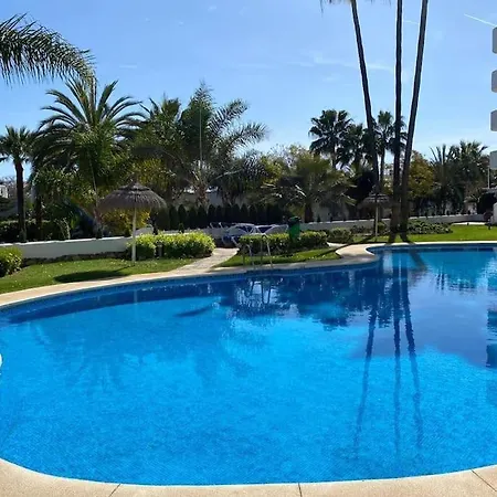Contemporary Across Club Διαμέρισμα