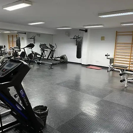 شقة Contemporary Across Club ماربيا