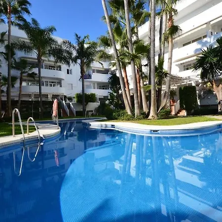 Contemporary Across Club Apartment *