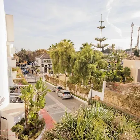 Apartment Contemporary Across Club Marbella